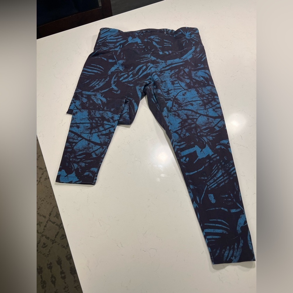 Soft Surroundings Women’s Tropical floral leggings Size PL